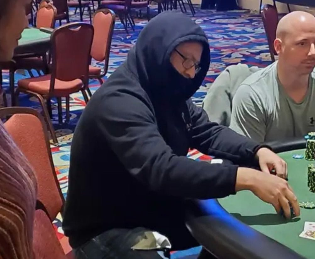 Quá khứ gian lận của Mike Postle trong Poker Quá khứ gian lận của Mike Postle trong Poker
